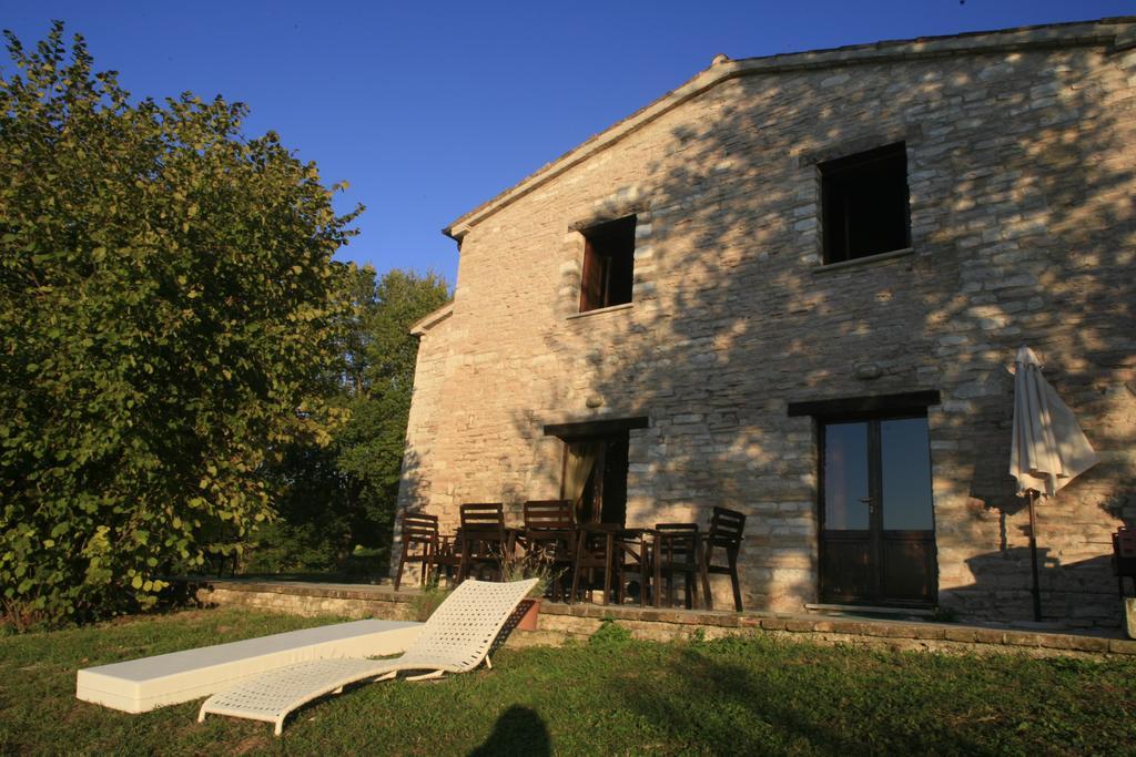 Agriturismo Il Fienile Di Ca Battista カーリ エクステリア 写真